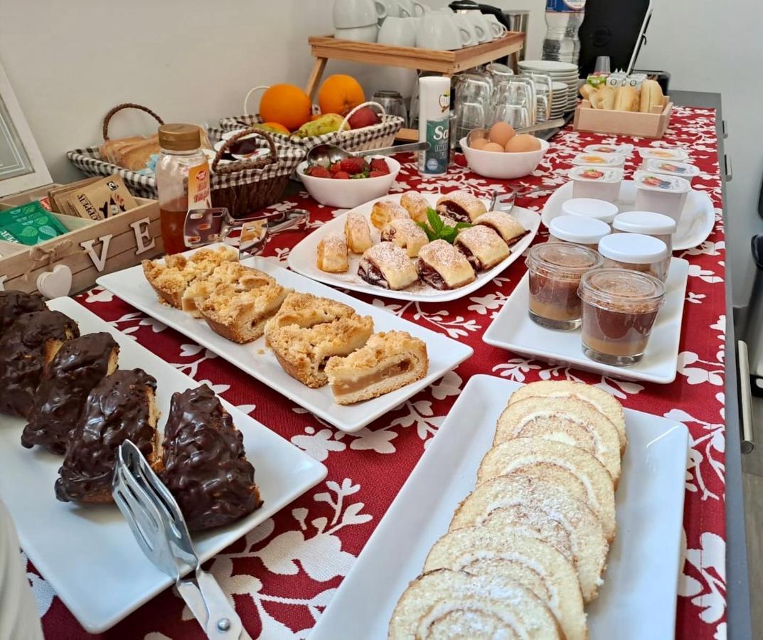 La Vie Fuille Bed And Breakfast 리포스토 외부 사진