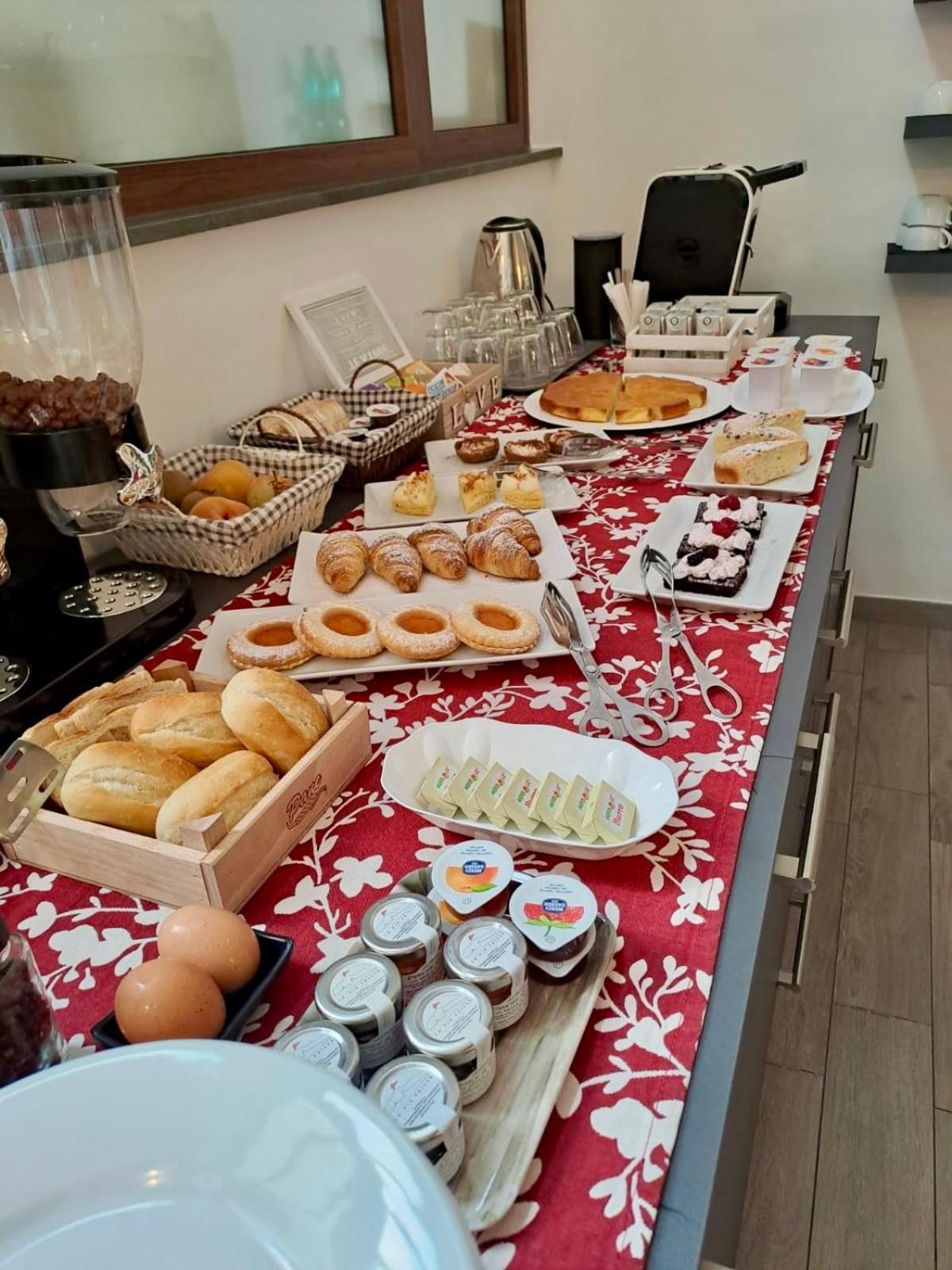 La Vie Fuille Bed And Breakfast 리포스토 외부 사진